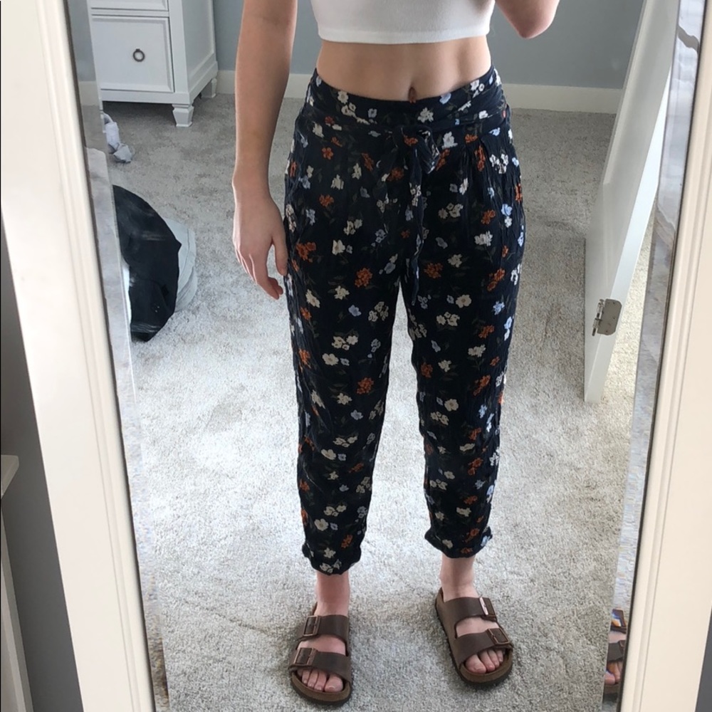 American Eagle Floral Pants